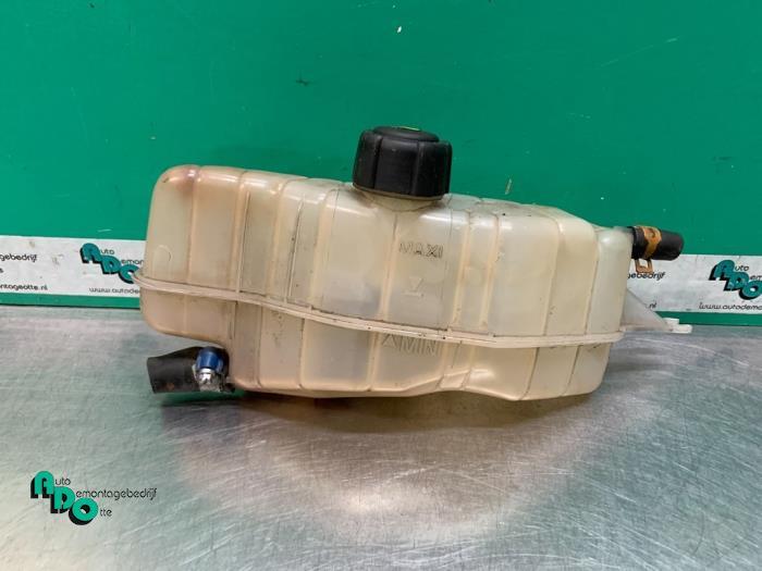 Réservoir d'expansion d'un Renault Clio (Clio 3 06-), Autos : Pièces & Accessoires, Autres pièces automobiles, Renault, Utilisé