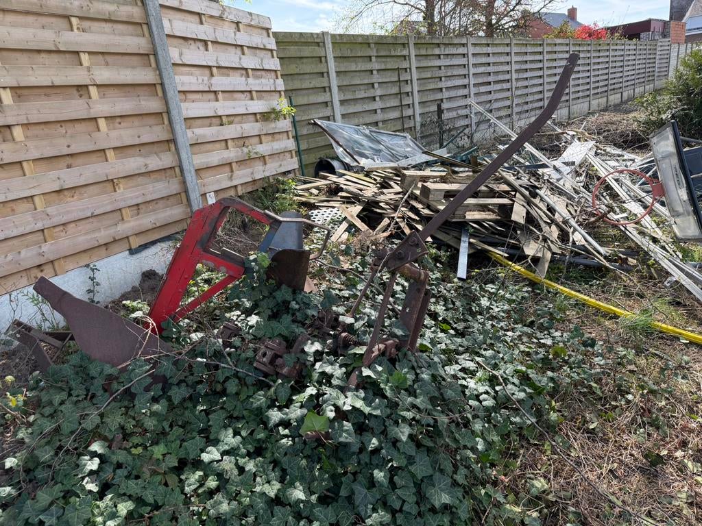 L'équipe V, Jardin & Terrasse, Enlèvement