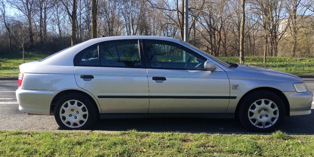 Honda Accord  1,8i-VTEC  09/2002, Autos, 100 kW, Argent ou Gris, Achat, Boîte manuelle