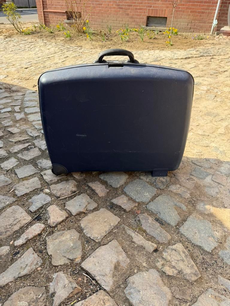 Valies gratis, Ophalen, Zo goed als nieuw