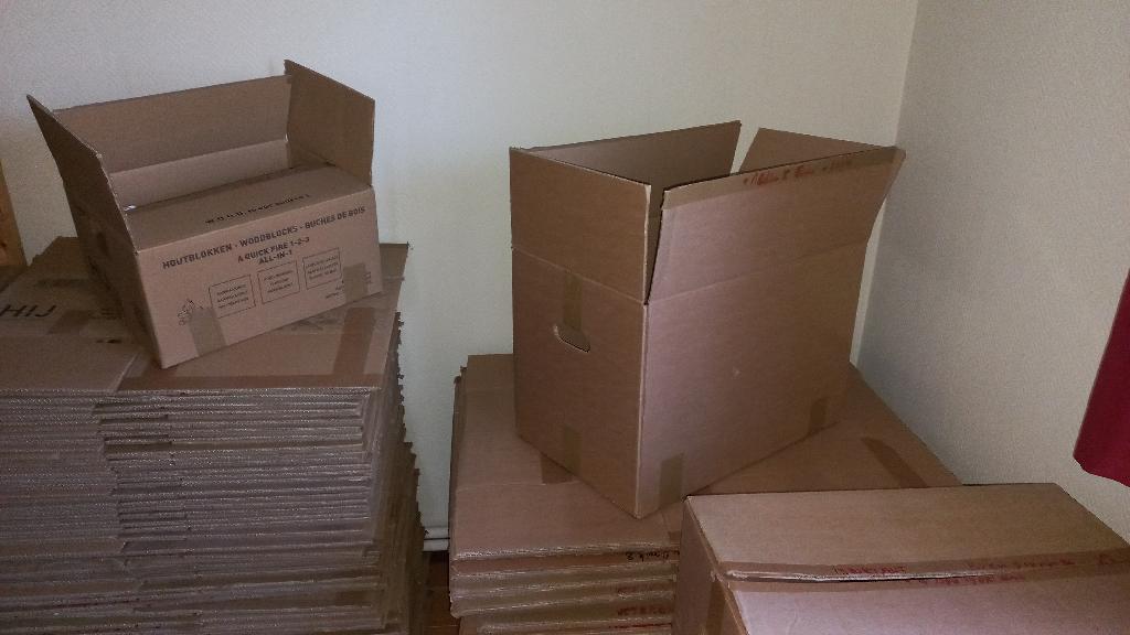 verhuisdozen, Ophalen, Gebruikt