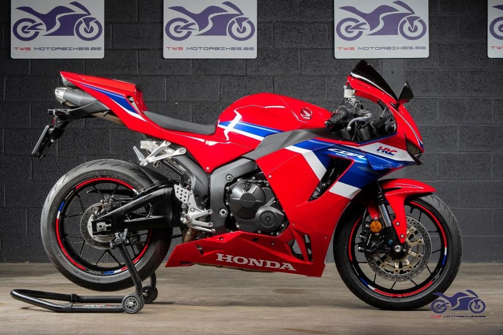 Honda CBR 600 RR - 1.815 km, Motos, Motos | Honda, Entreprise, Super Sport, plus de 35 kW, 4 cylindres, Permis Moto A, ABS, Éclairage LED