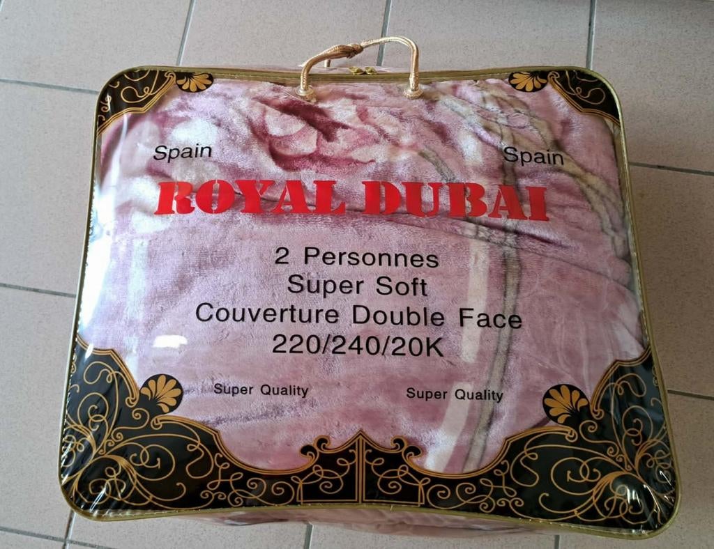 Couverture avec housse double face, Neuf, Rose, Enlèvement, Couverture ou Couette