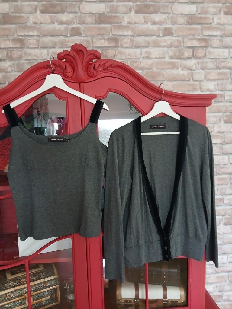 Onara op jeans 2-delige blouse, Kleding | Dames, Dames-kledingpakketten, Ophalen of Verzenden