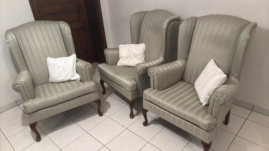 3 sièges joliment décorés, Enlèvement