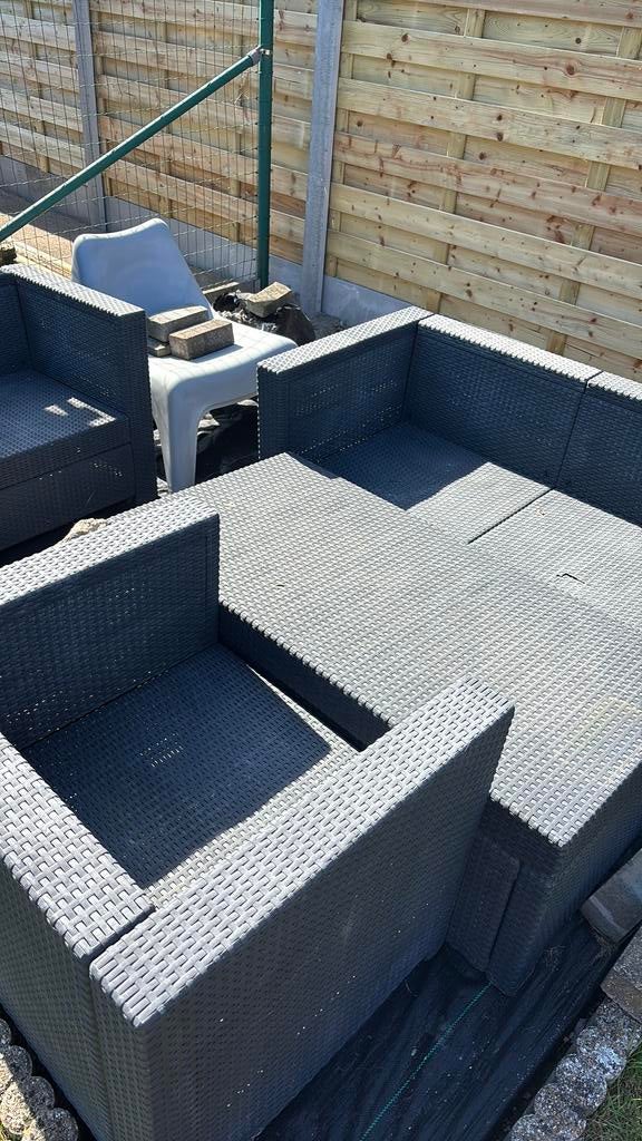 Lounge set merk Keter, Tuin en Terras, Ophalen, 4 zitplaatsen, Gebruikt, Loungeset