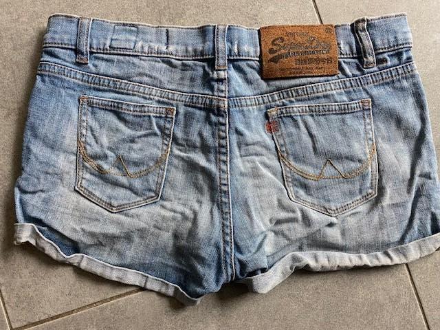 SUPERDRY Toffe jeansshort maat 29  Nieuwstaat, Ophalen of Verzenden, Zo goed als nieuw, W28 - W29 (confectie 36), Superdry