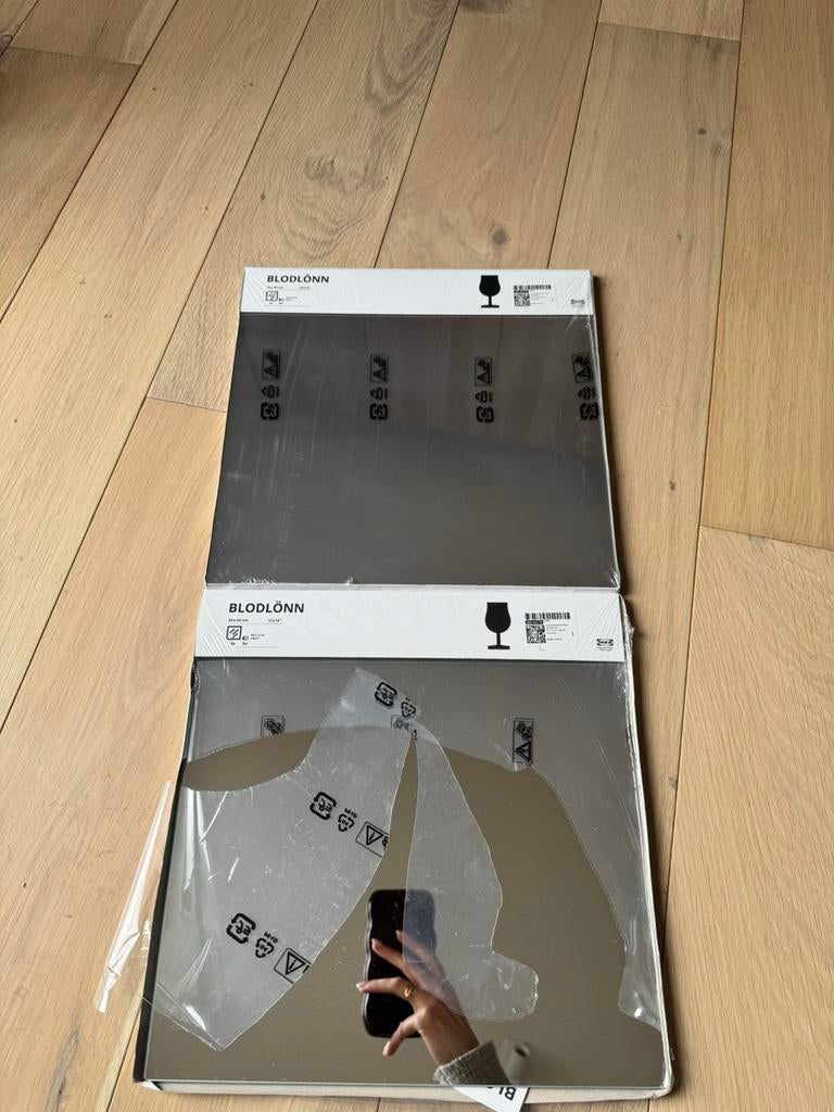 IKEA spiegels BLODLÖNN – set (1 nieuw + 1 met 2 stuks), Huis en Inrichting, Ophalen, Minder dan 50 cm, Vierkant, Nieuw