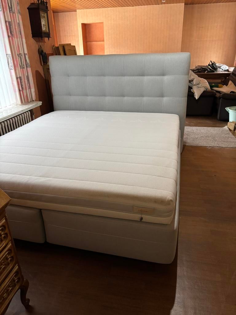 Bed beka met matras, Ophalen, Tweepersoons, Zo goed als nieuw, 180 cm