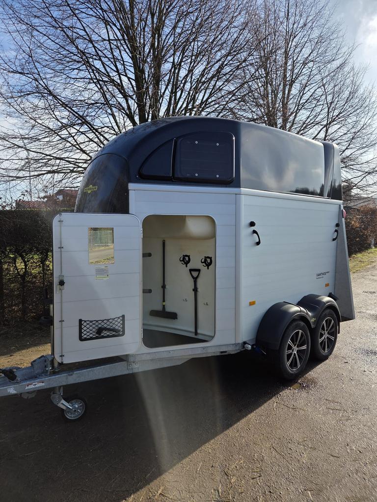 Humbaur Xanthos AERO 2400, Enlèvement ou Envoi, Comme neuf, Aluminium