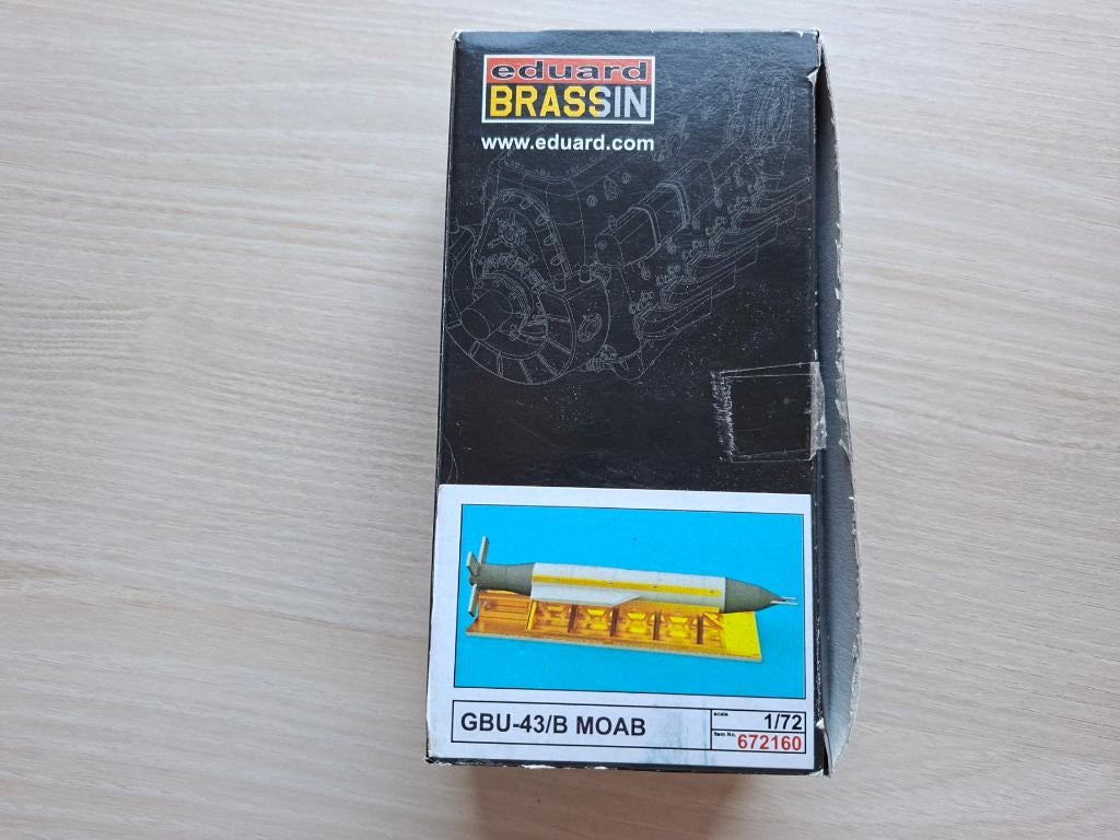 Eduard | No. 672160 | 1:72 - GBU-43/B MOAB, Overige merken, 1:72 tot 1:144, Nieuw, Ophalen of Verzenden