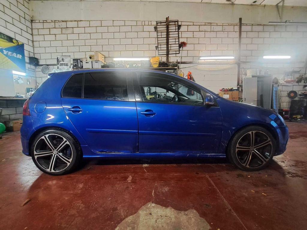 2005 Volkswagen Golf Mk5 R32, Auto's, Volkswagen, Gebruikt, Bedrijf, Handgeschakeld, Golf