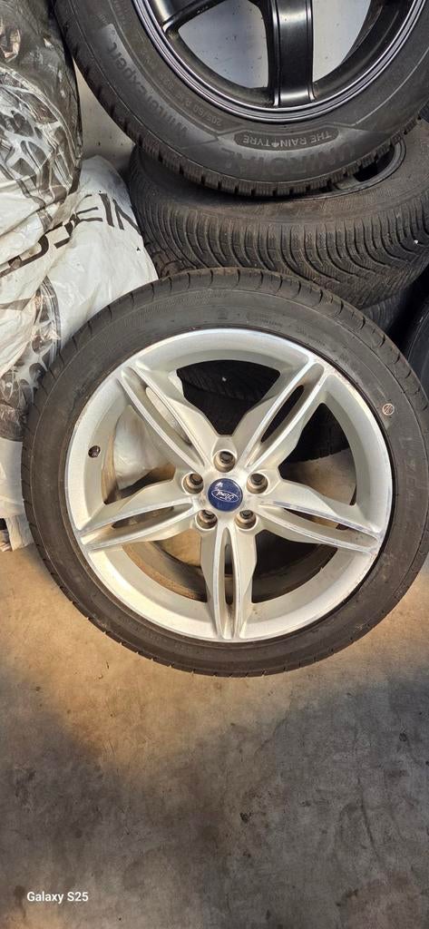 Ford Kuga velgen met banden, Auto-onderdelen, Band(en)