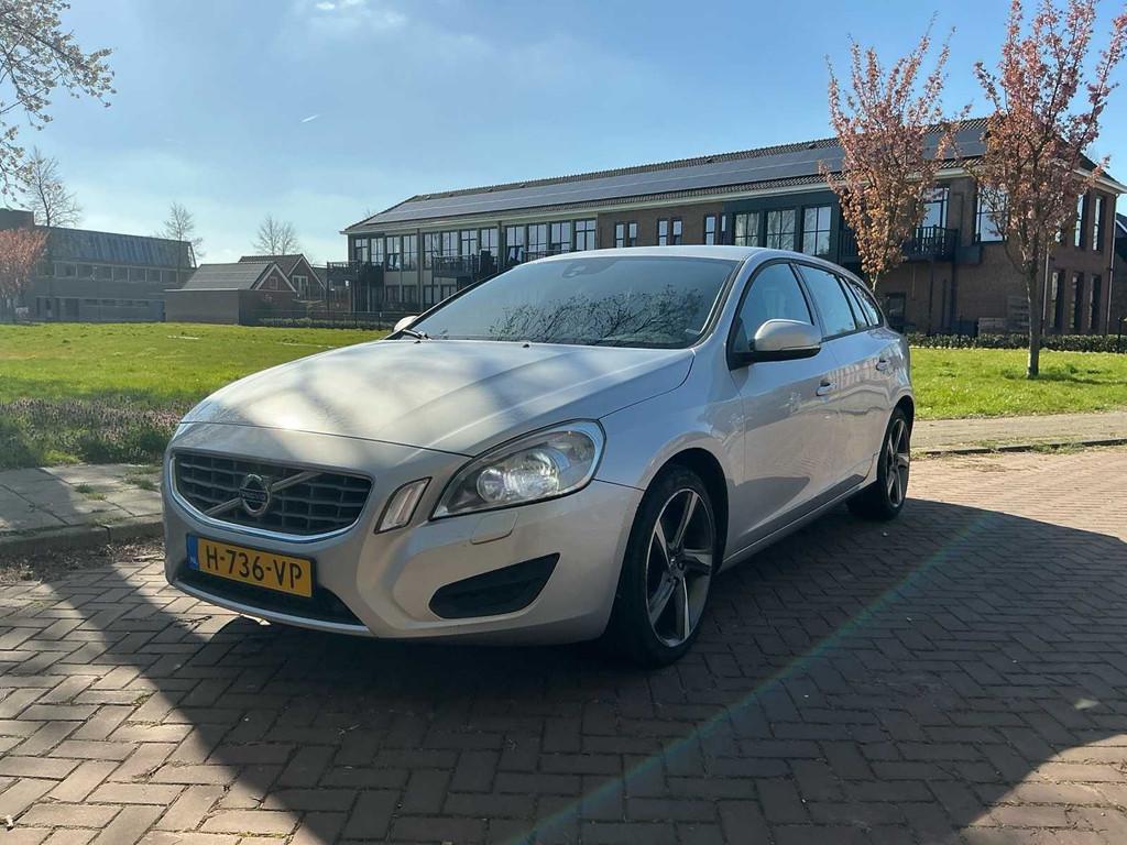 2011 Volvo V60 1.6 T4 Kinetic Personenauto, Auto's, Volvo, Euro 5, Gebruikt, Break, V60