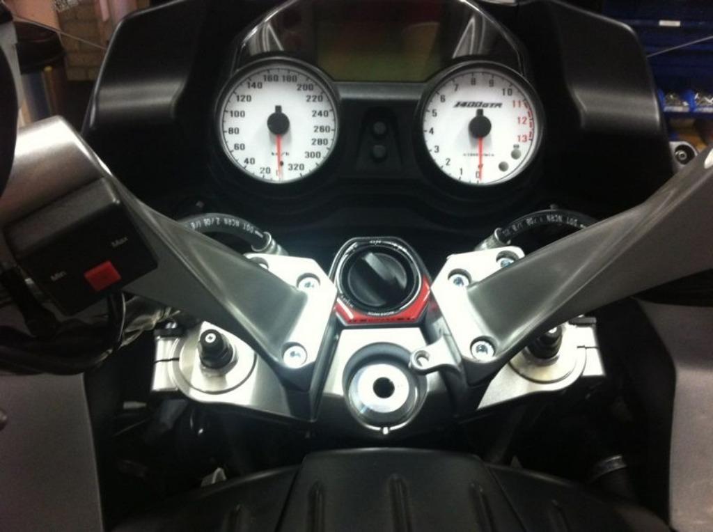 Rehausses de guidon Kawasaki GTR1400 à partir de 2007, Motos, Enlèvement ou Envoi, Neuf