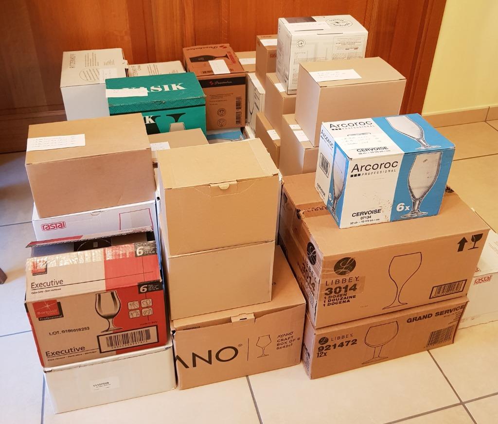 200 verres neufs des br. artisanales province Luxembourg, Enlèvement, Neuf, Verre à bière