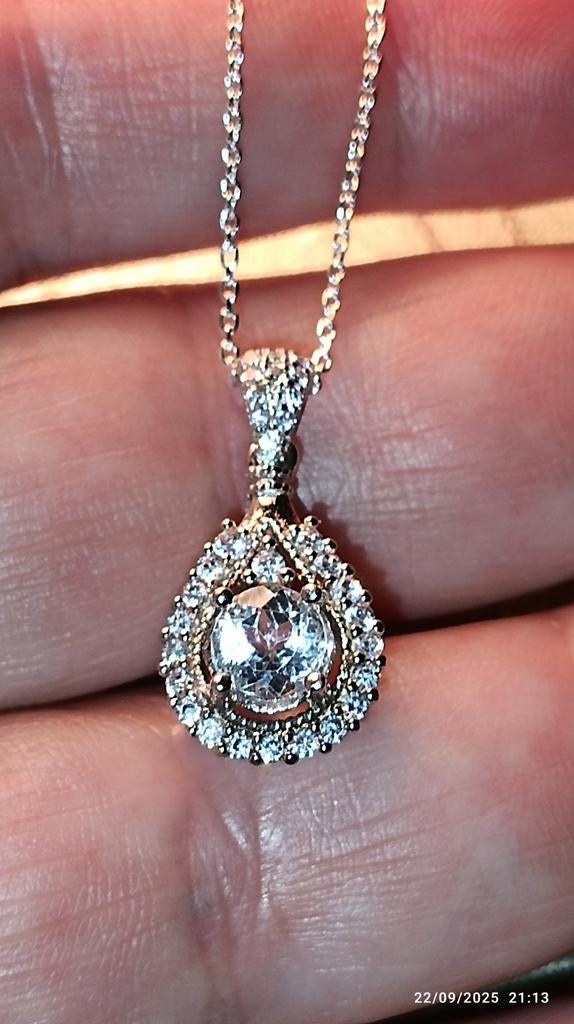 Pendentif en argent massif avec topaze bleue, Neuf, Enlèvement, Avec pierre précieuse, Argent