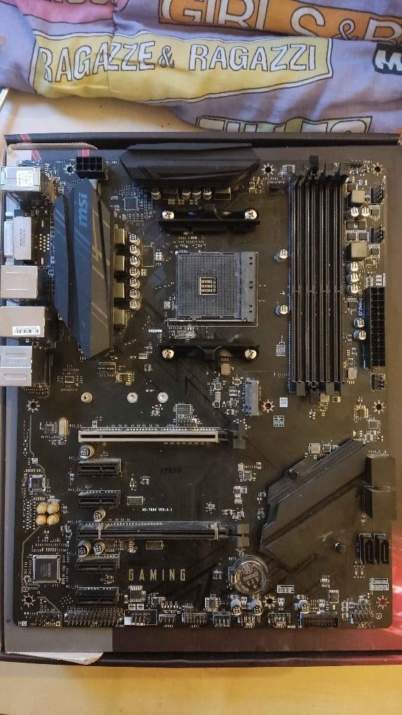 Carte-mère MSI B550 Gaming GEN3, Informatique & Logiciels, Cartes mères, DDR4, Enlèvement, Utilisé, Socket AM4