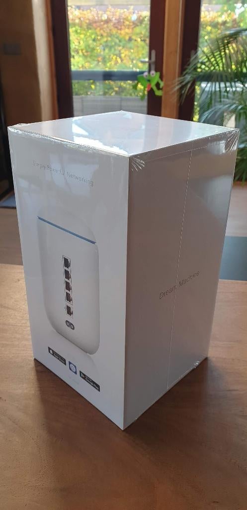 Ubiquiti UniFi Dream Machine + 2x Ubiquiti UniFi nanoHD, Computers en Software, Ophalen, Zo goed als nieuw, Router, Ubiquiti Unifi