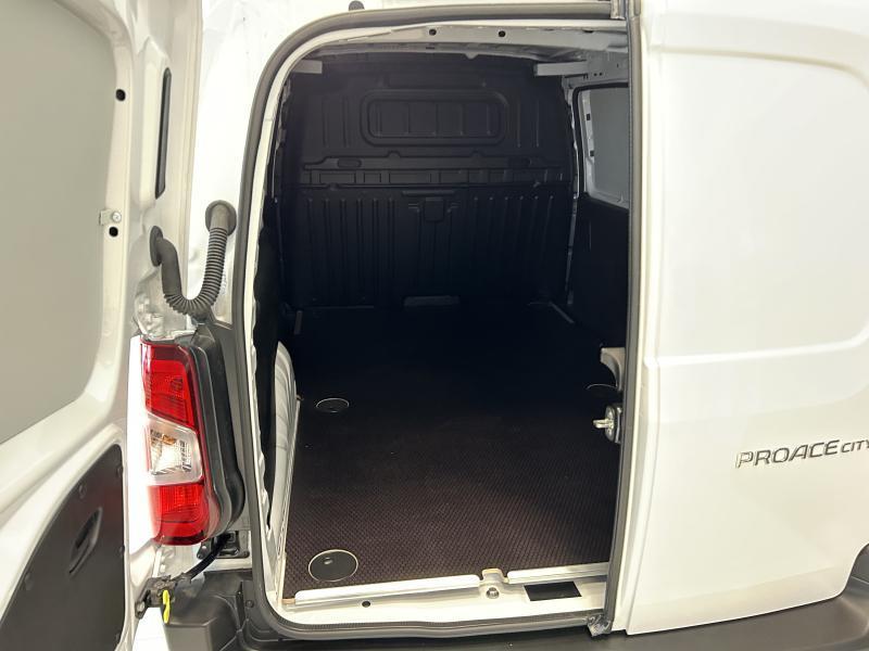 Toyota ProAce City LWB STOCK STOCK STOCK, 144 g/km, ProAce, Wit, Bedrijf