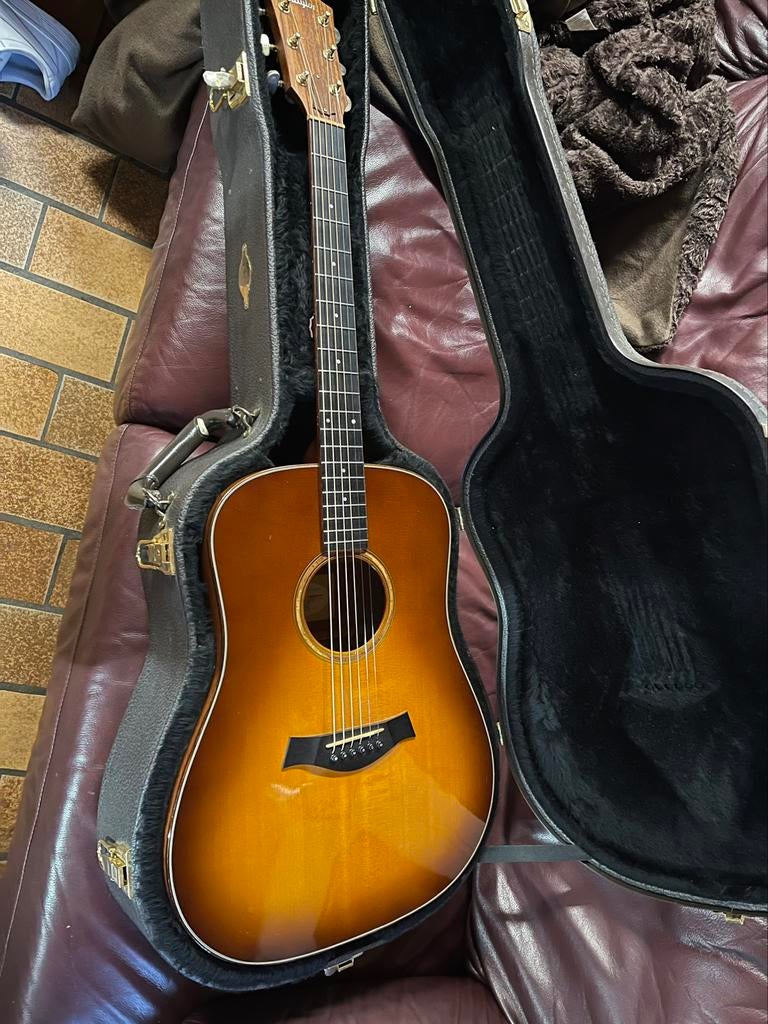 Taylor 510 sunburst 2002 electro, Enlèvement, Comme neuf