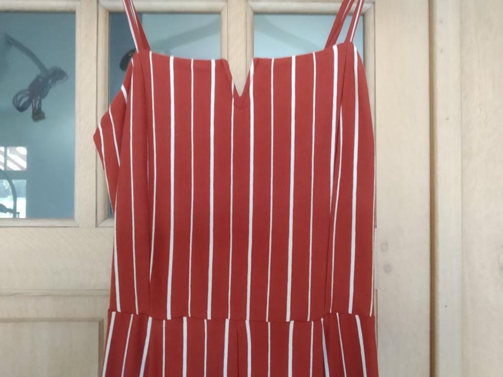 Supertoffe Bershka Jumpsuit met streepjes maat S, Overige kleuren, Zo goed als nieuw, Maat 36 (S), Bershka