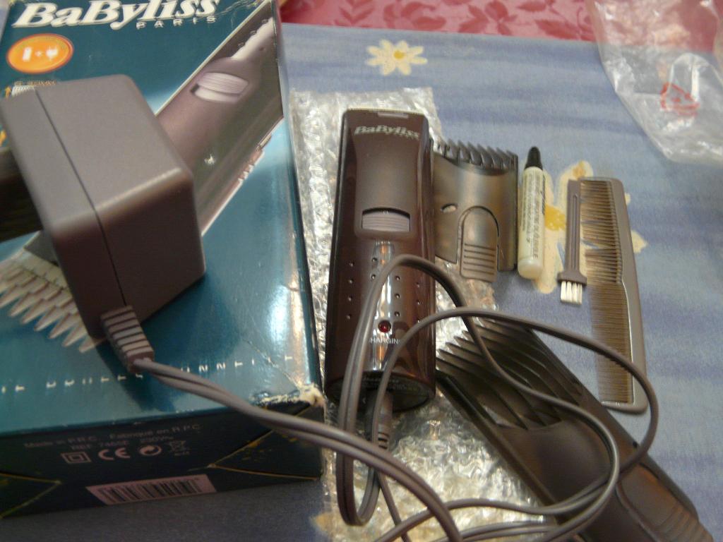 Babyliss tondeuse  oplaadbaar, bruikbaar met of zonder snoer, Handtassen en Accessoires, Uiterlijk | Haarverzorging, Gebruikt