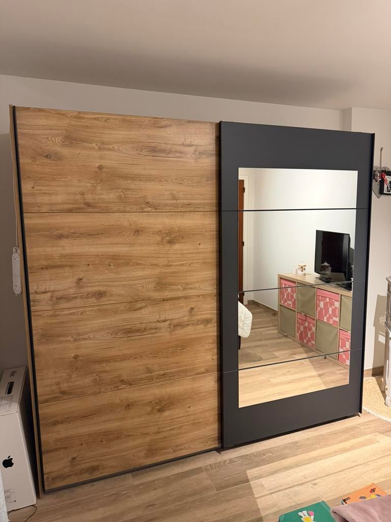 Grabde garde robe moderne a vendre, Enlèvement ou Envoi, Comme neuf