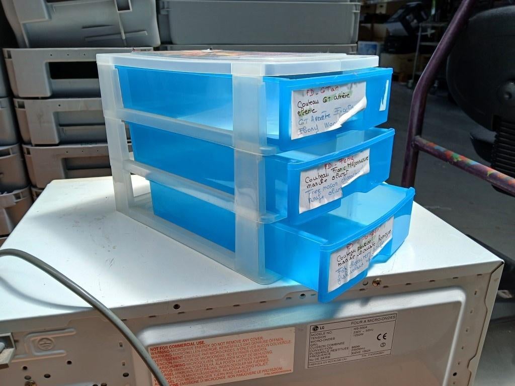 Set van 11 opbergdozen met A4-laden, Doe-het-zelf en Bouw, Kratten en Dozen, Ophalen, Minder dan 35 cm, Minder dan 50 cm, Zo goed als nieuw