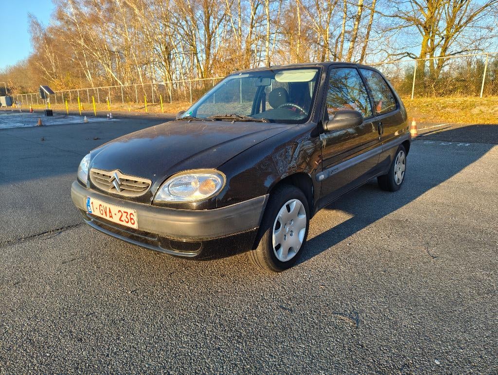 Citroen Saxo 1.1 benzine, Auto's, Citroën, Voorwielaandrijving, 4 zetels, Stof, Zwart