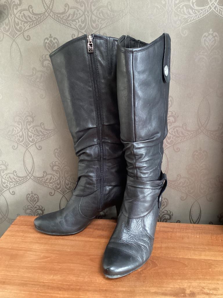 Bottes à talons Tamaris 38, Tamaris, Enlèvement ou Envoi, Comme neuf, Bottes hautes