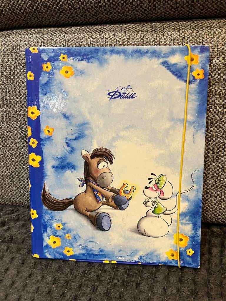 Diddl map galupy geeft hoefijzer aan diddlina, Verzamelen, Ophalen of Verzenden, Diddl, Gebruikt