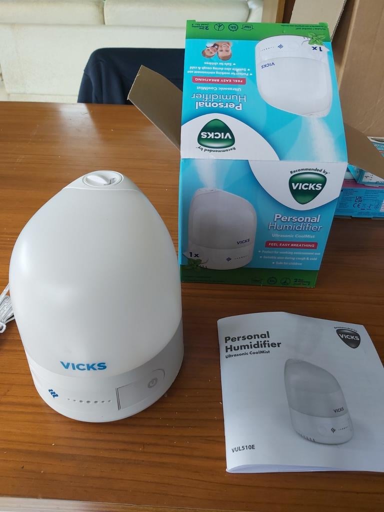 Vicks personal humidifier + 1 pakje extra munt, Elektronische apparatuur, Ophalen of Verzenden, Zo goed als nieuw