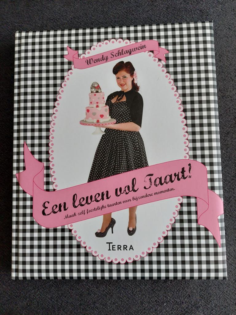 Een leven vol taart!, Ophalen of Verzenden, Zo goed als nieuw, Taarten, Boek of Tijdschrift