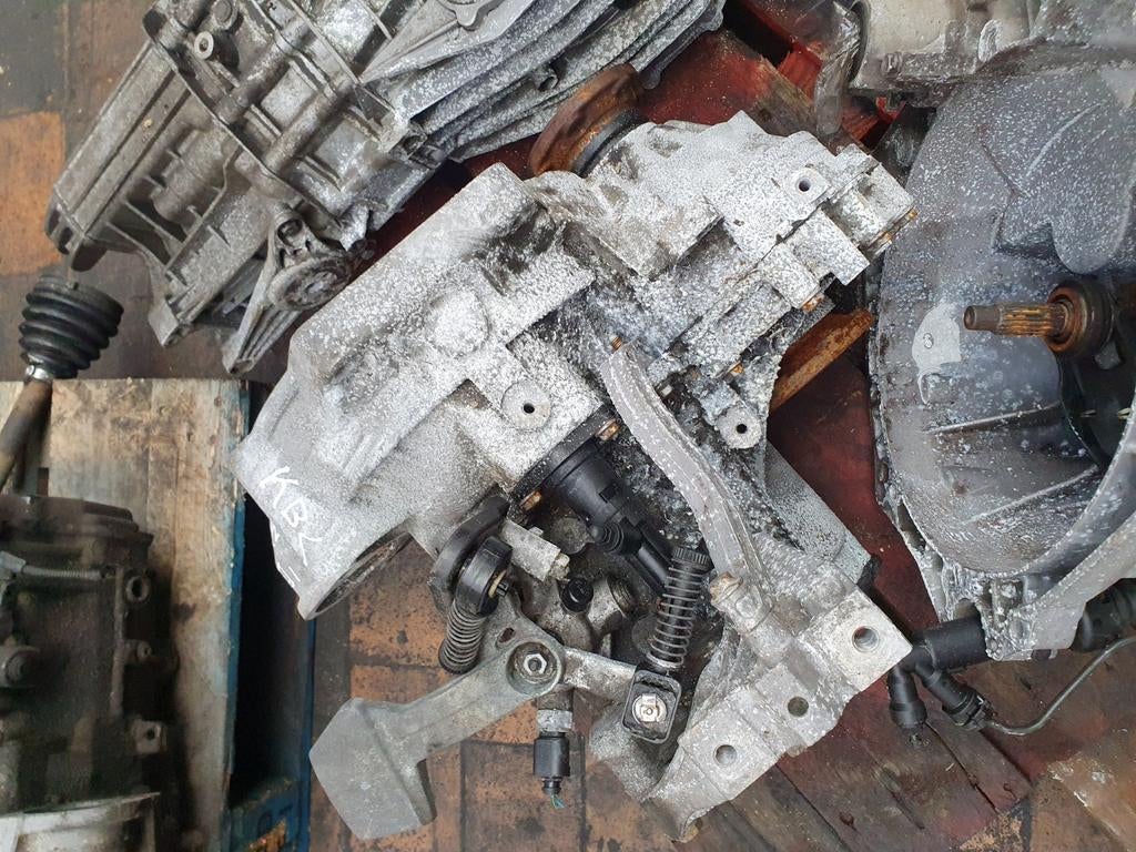 NOMBREUSE BOITES DISPONIBLE, Autos : Pièces & Accessoires, Enlèvement ou Envoi, BMW