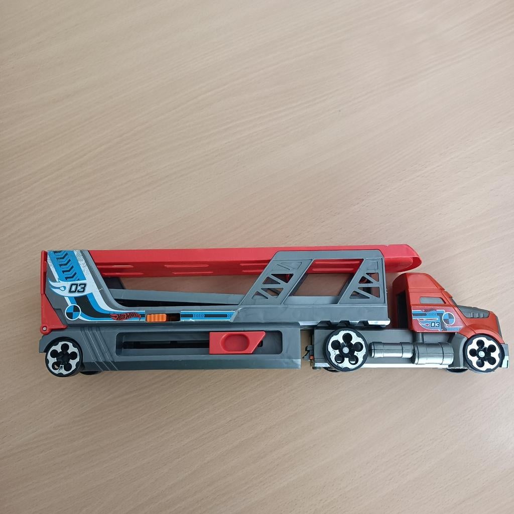 Hot Wheels camion lanceur de voitures, Enfants & Bébés, Enlèvement, Comme neuf