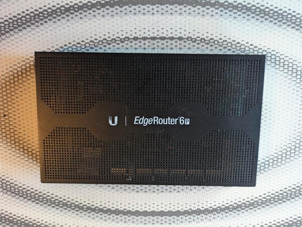 Ubiquiti EdgeRouter 6P, Computers en Software, Ophalen of Verzenden, Zo goed als nieuw, Router, Ubiquiti
