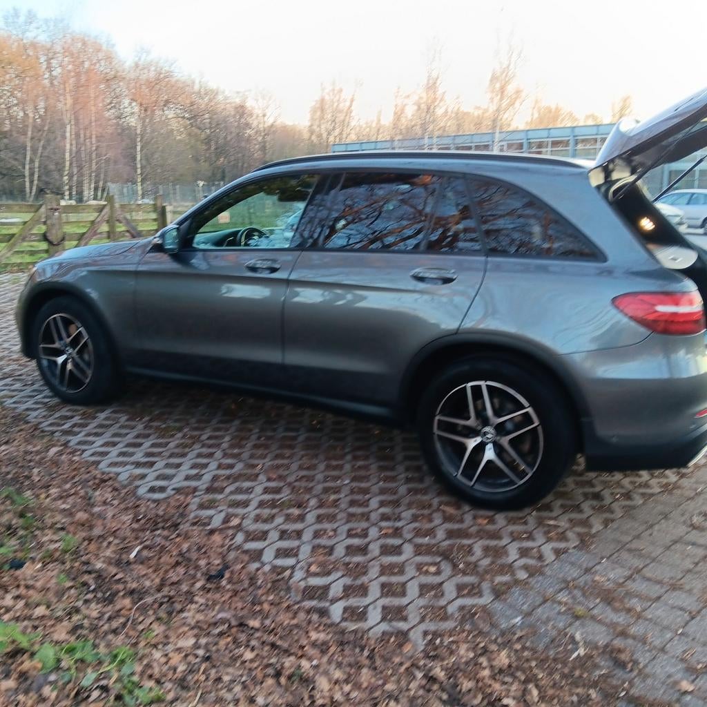 Mercedes glc 220 d 4 matic AMG met volle optie 2018, Auto's, Mercedes-Benz, Particulier, Elektrische koffer, Open dak, Trekhaak