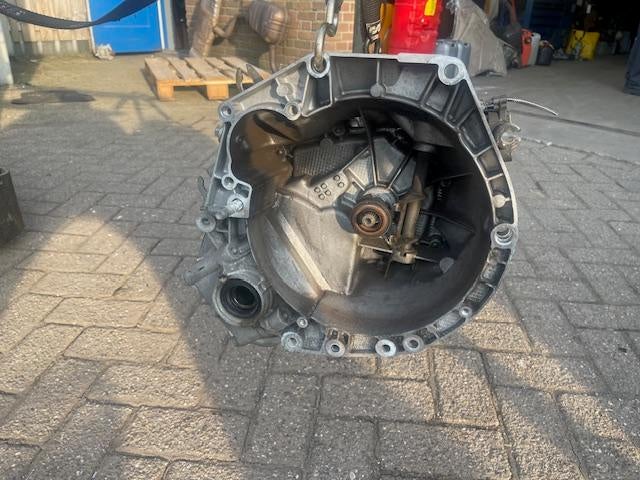 VERSNELLINGSBAK Fiat 500 (312) (01-2007/12-2012), Gebruikt, Dhr. R. de Gouw, Fiat, De Bloemendaal 21 21
5221 EB  'S HERTOGENBOSCH, NL