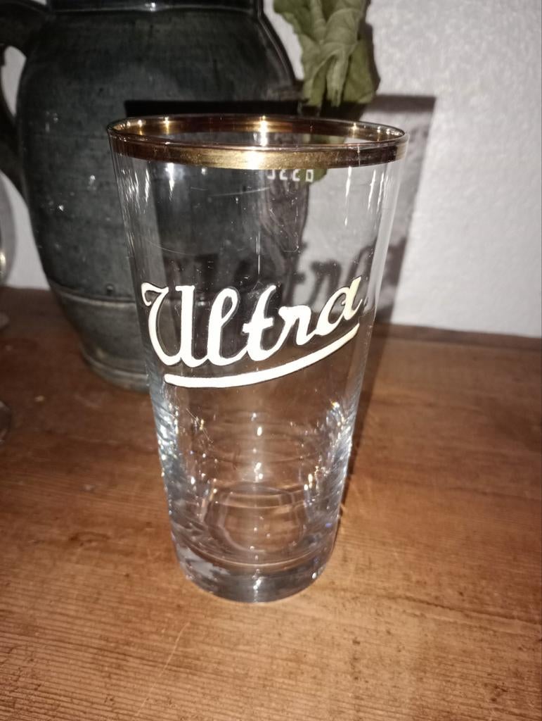 Brasserie bière ancien verre émaillé Ultra Gand, Enlèvement ou Envoi, Utilisé, Verre ou Verres, Autres marques