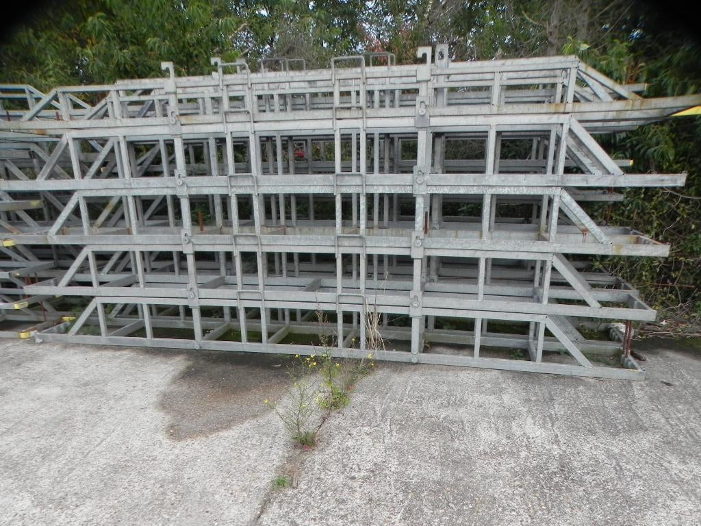 Langmateriaal containers 5.60 m, Ophalen, Gebruikt, PVC, 4 tot 6 meter