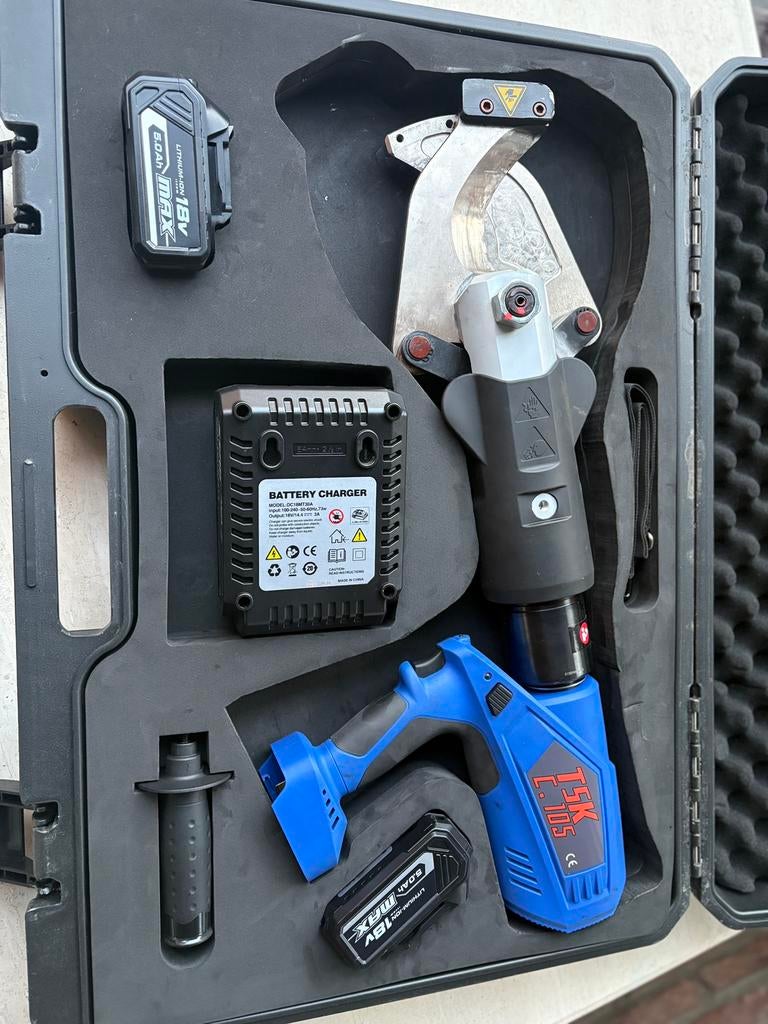 TSK C-105 Hydraulique ( cable ou autre pièces métalliques ), Articles professionnels, Machines & Construction | Abris de chantier & Conteneurs