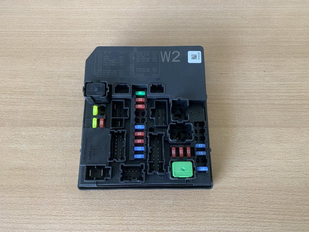 zekeringkast nissan E-NV NV200 284B73NE1A motorruimte, Gebruikt, -, -, Ophalen of Verzenden