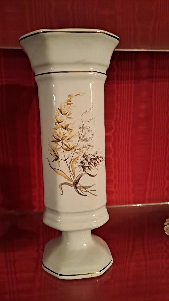 Wit vaasje met planten motief, Huis en Inrichting, Woonaccessoires | Vazen, Ophalen, Wit