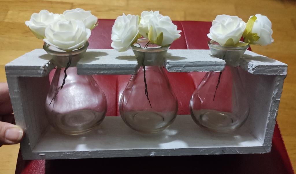 Set de 3 petits vases avec support en bois ️, Neuf, Blanc, Enlèvement, Intérieur