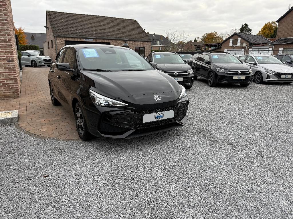 MG MG3 1.5i 115PK Comfort 7J/GARANTIE NIEUW 0KM, Auto's, MG, Stof, Zwart, Bedrijf, 5 deurs