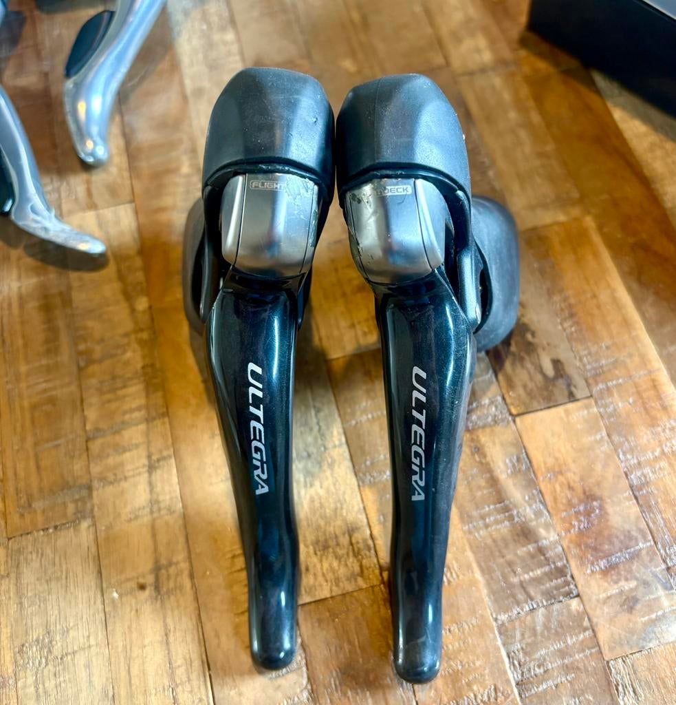 Shimano Ultegra Shifters ST-6700 carbon hendels!, Enlèvement, Utilisé