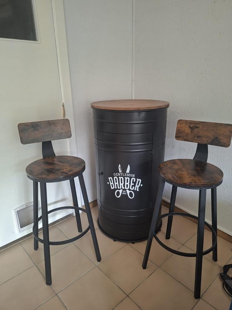 Maisons dus Monde barber ton - bar met krukken., Huis en Inrichting, Barren, Ophalen, Zo goed als nieuw, Inclusief barstoelen