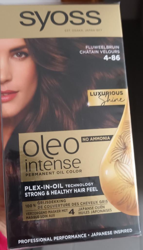 Coloration pour cheveux à vendre 5€ la piece, Enlèvement