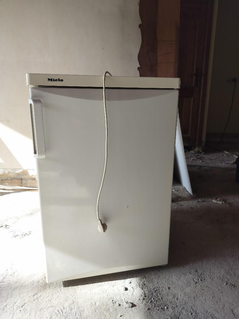 Miele kleine koelkast, Sans bac à congélation, Enlèvement, Utilisé, 45 à 60 cm